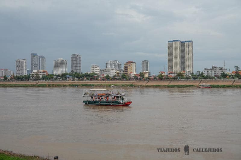 paseo en barco que hacer en Phnom Penh