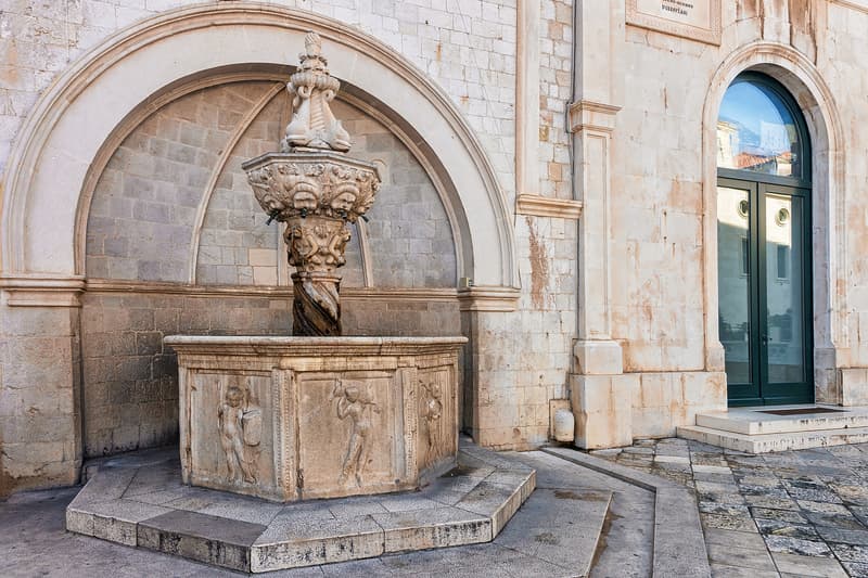 Pequeña Fuente de Onofrio