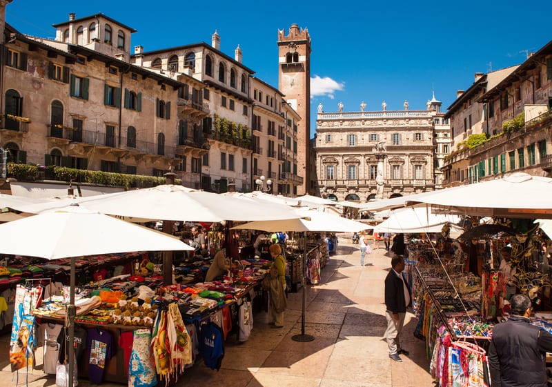 piazza delle erbe verona
