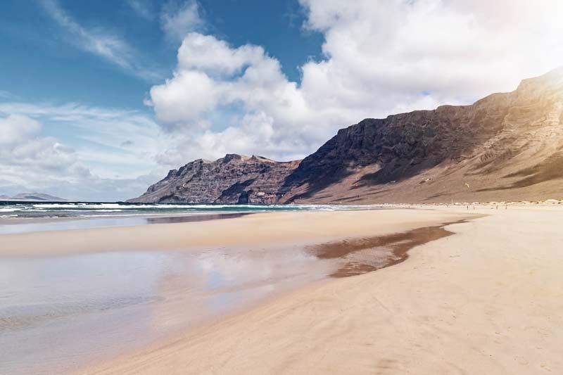 Playa de Famara, que ver en las Islas Canarias