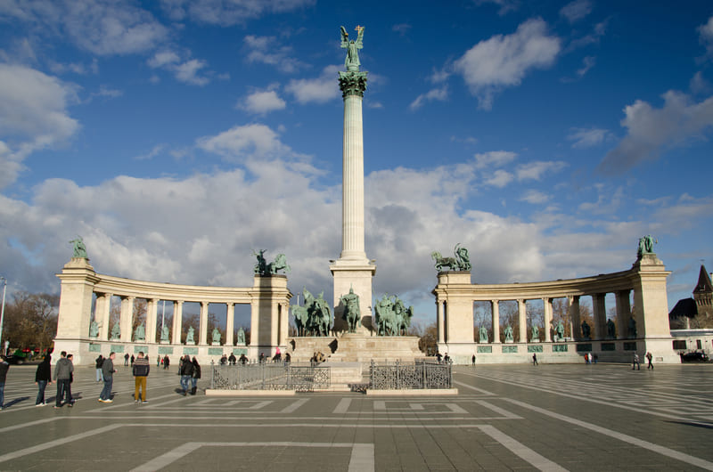 plaza heroes budapest