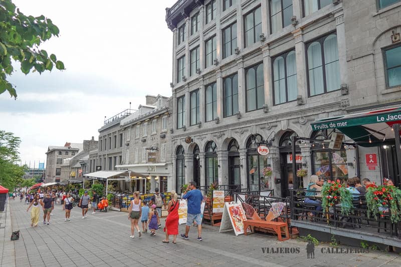 plaza jacques cartier montreal canada