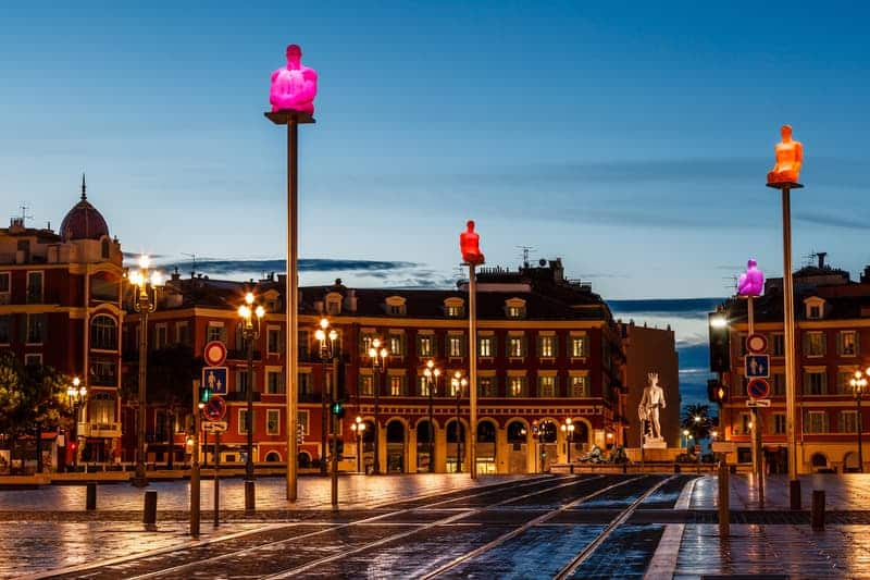 Plaza Massena en el free tour por Niza nocturno