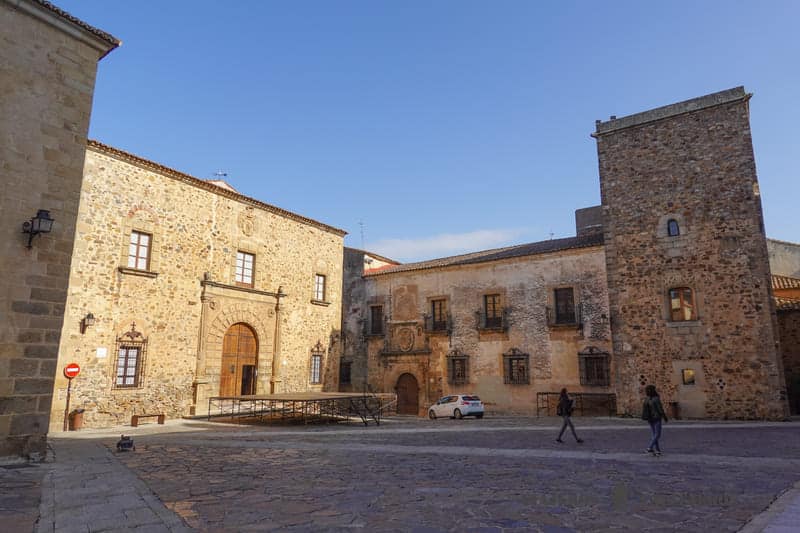 plaza santa maria caceres