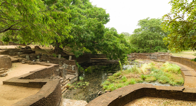 Baños reales del Palacio de Nishshanka Malla