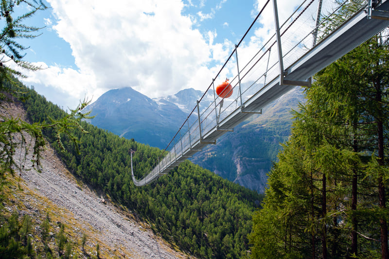 Puente Charles Kuonen suiza
