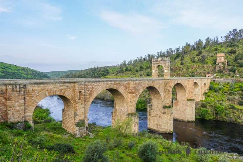 Puente de Alcántara en el itinerario por Extremadura en coche en 12 días