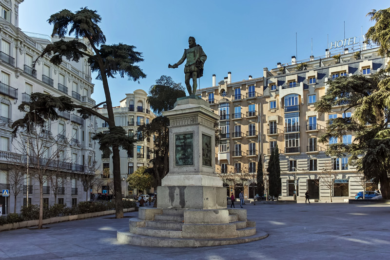 Estatua de Miguel de Cervantes