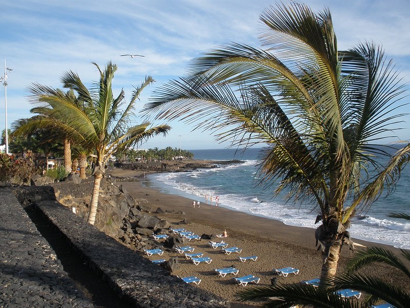 Playa Bastián Costa Teguise qué visitar
