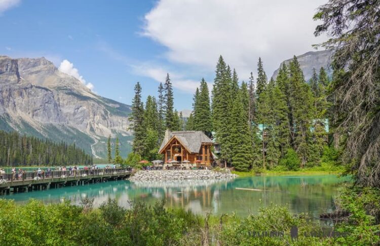 Emerald Lake Lodge en la guรญa de Canadรก