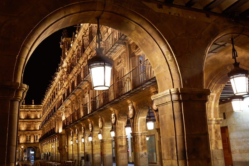 salamanca de noche