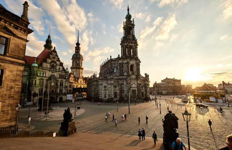 schlossplatz que ver en dresde