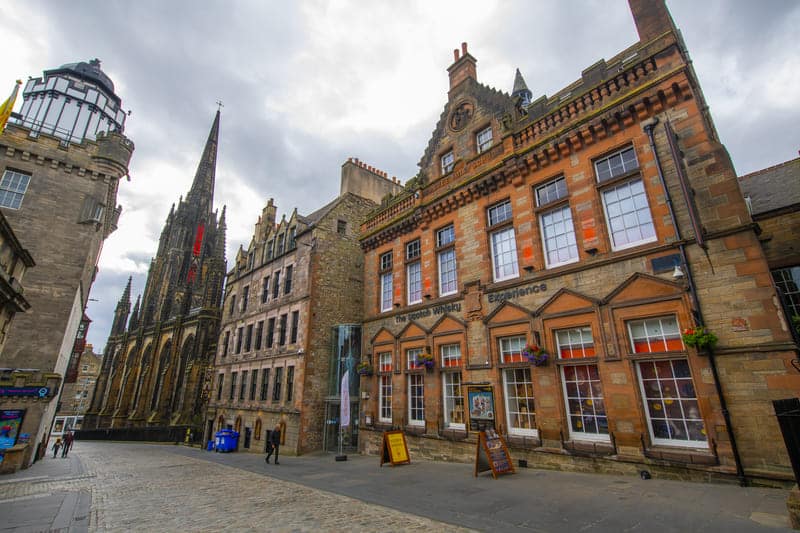 scotch whisky experiencie que visitar en edimburgo