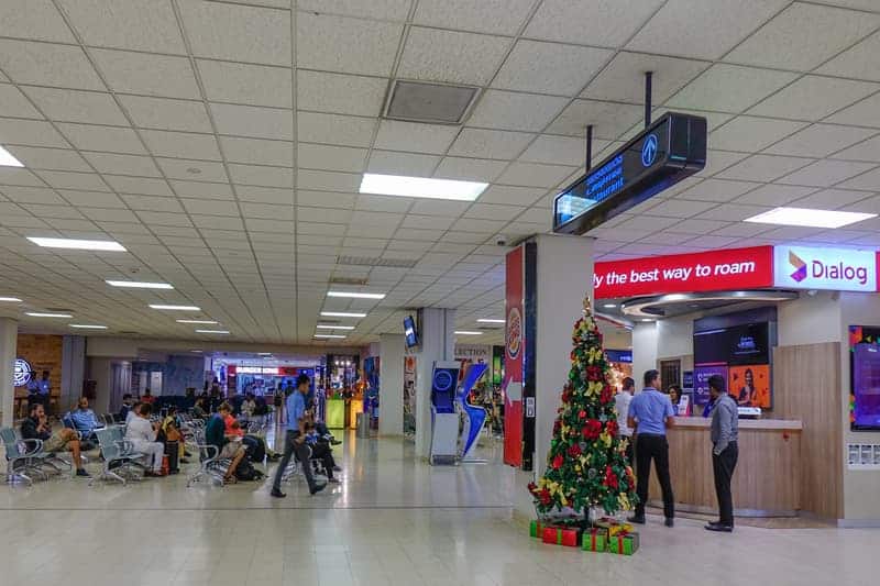 Tienda Dialog en el aeropuerto de Colombo