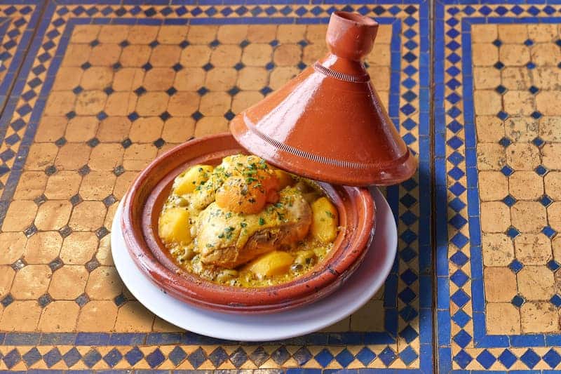 Tajine de pollo en los restaurantes donde comer en Chaouen