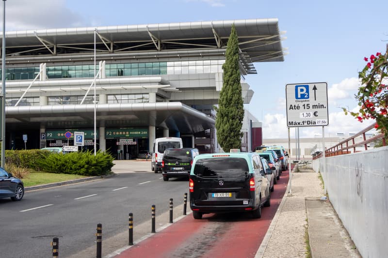 Taxi en el aeropuerto de Lisboa