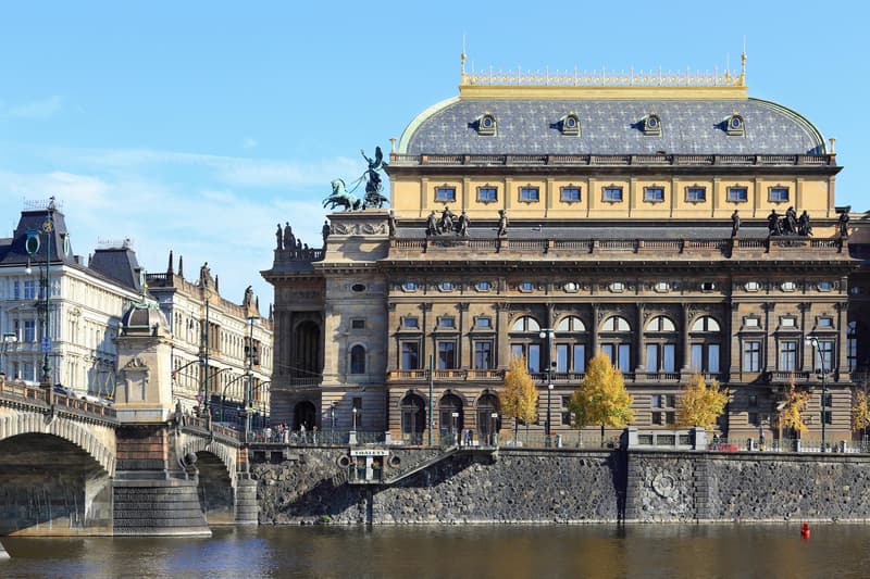 Teatro Nacional en los free tours en Praga