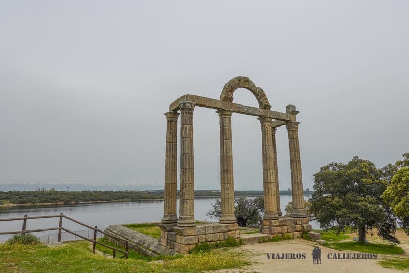 templo marmoles que ver en extremadura