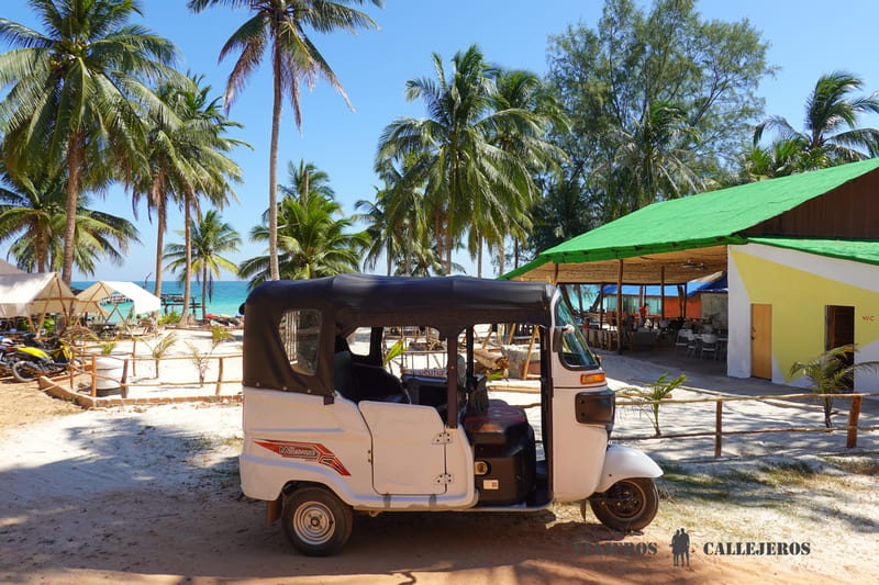 tuk tuk en la isla de koh rong