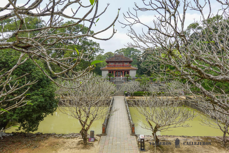 Tumba de Minh Mang que ver en hue