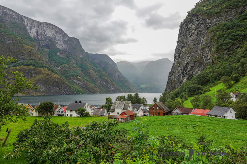 undredal fiordos noruegos