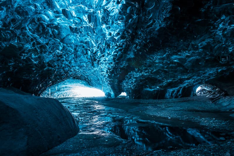 Vatnajökull y cueva de helo que ver en Islandia